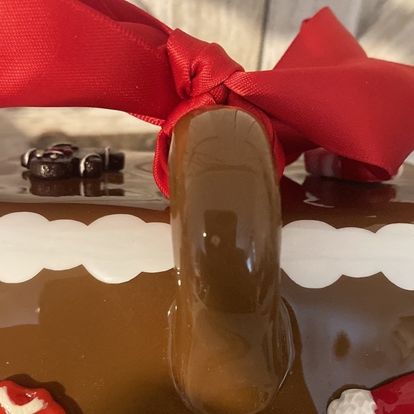 Rae Dunn INSPIRED Gingerbread Birdhouse - Picture 11 of 14